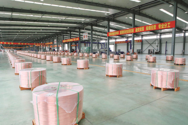     正威（惠州）新材料制造產業園銅線生產車間。    惠州日報記者鐘暢新 攝