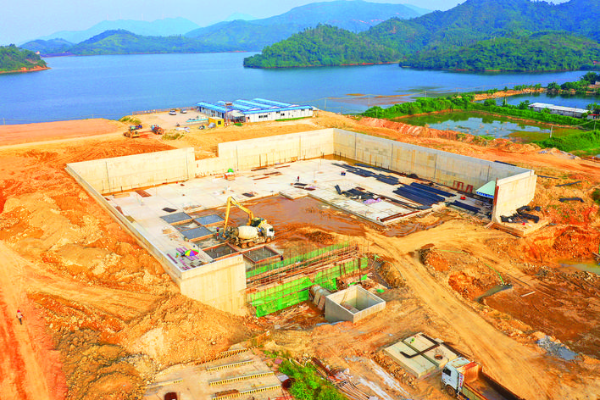 <p>    稔平半島供水工程施工現場。</p>