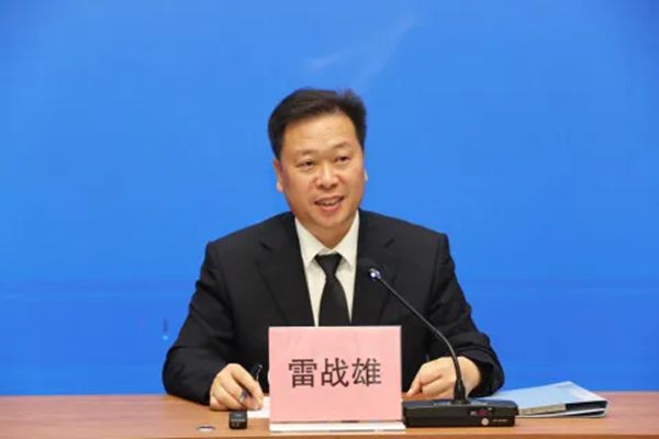 惠州市生態(tài)環(huán)境局舉行“守護(hù)綠水青山 護(hù)航高質(zhì)量發(fā)展”新聞發(fā)布會(huì)-雷戰(zhàn)雄_副本.jpg